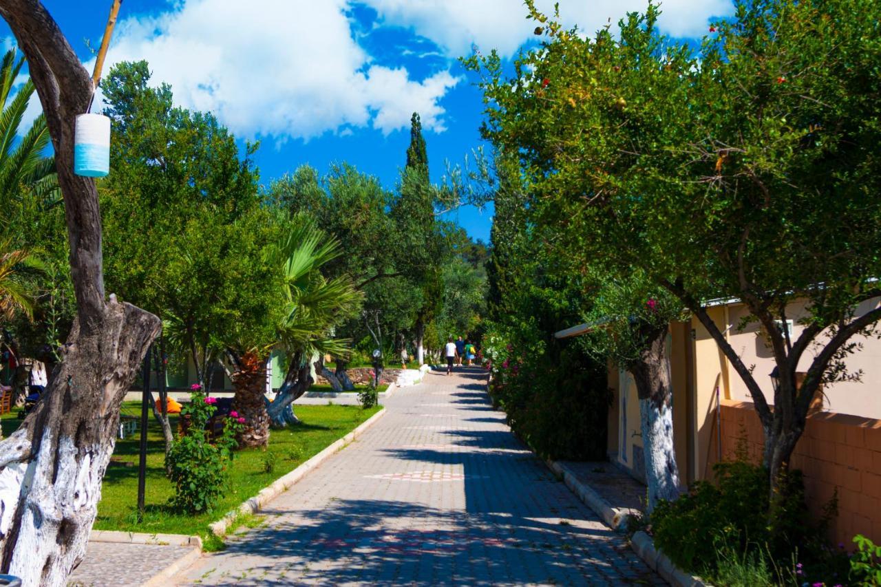 Kayalar Blue Beach Hotel Sazli Exterior photo